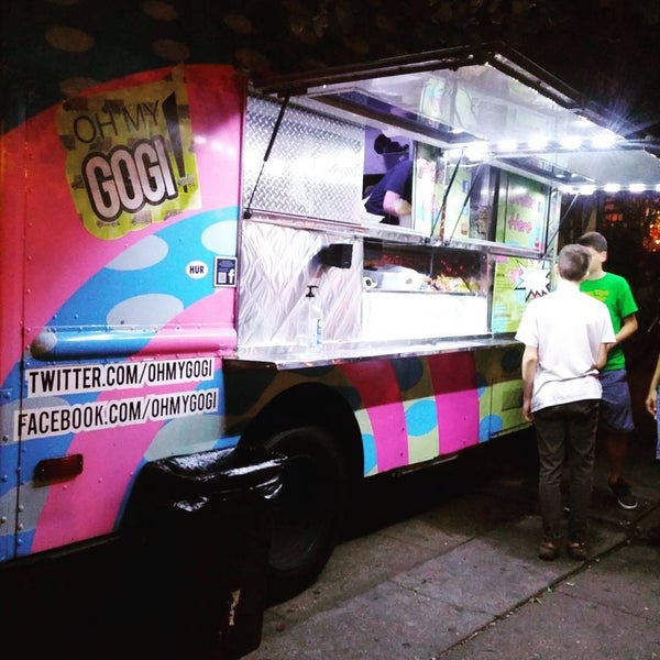 Photo taken at Oh My Gogi! Truck by Antoine H. on 8/7/2015