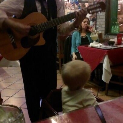 รูปภาพถ่ายที่ Don Pepe&#39;s Rancho Mexican Grill โดย Jeanette M. เมื่อ 2/2/2013