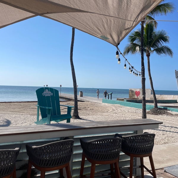 Photo prise au Southernmost Beach Cafe par Eileen B. le3/7/2023