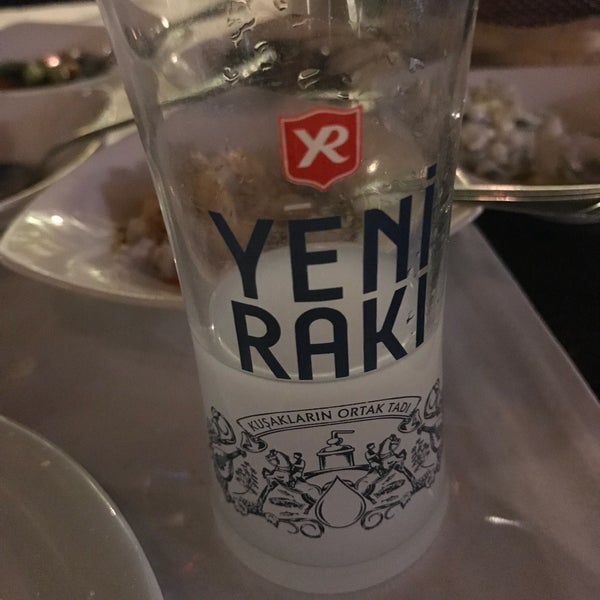 Foto tomada en Neyzen Restaurant  por Esra Ç. el 2/27/2018