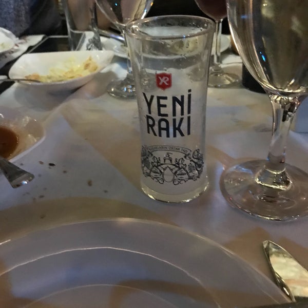 Foto tomada en Neyzen Restaurant  por Esra Ç. el 5/5/2018
