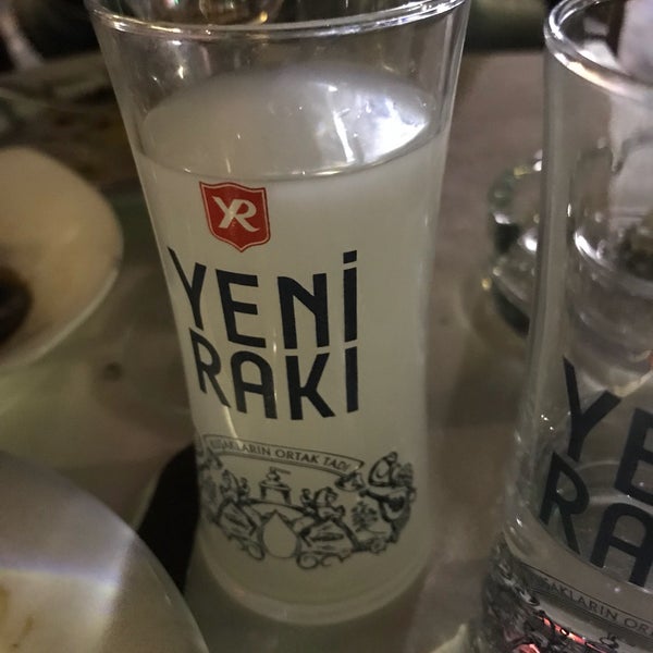 รูปภาพถ่ายที่ Neyzen Restaurant โดย Esra Ç. เมื่อ 5/12/2018