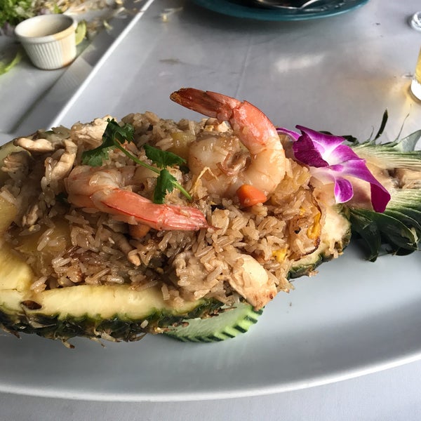 Das Foto wurde bei Amarin Thai Restaurant von J A. am 8/7/2017 aufgenommen