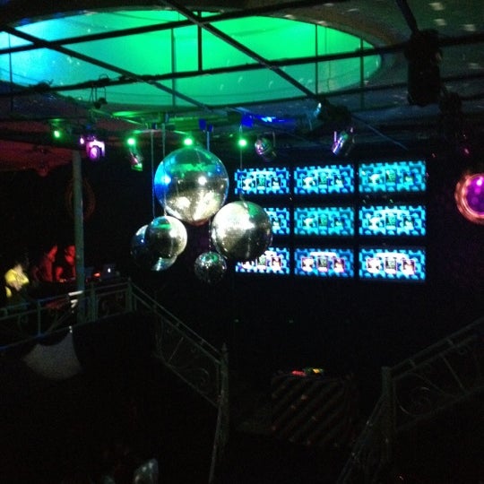 12/9/2012 tarihinde R.N.T.0. ..ziyaretçi tarafından Club Ambar'de çekilen fotoğraf