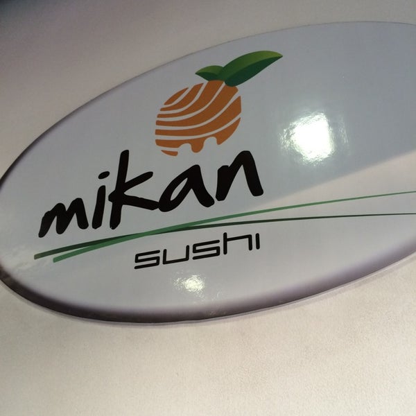 Foto tirada no(a) Mikan Sushi Santiago por R.N.T.0. .. em 4/23/2014