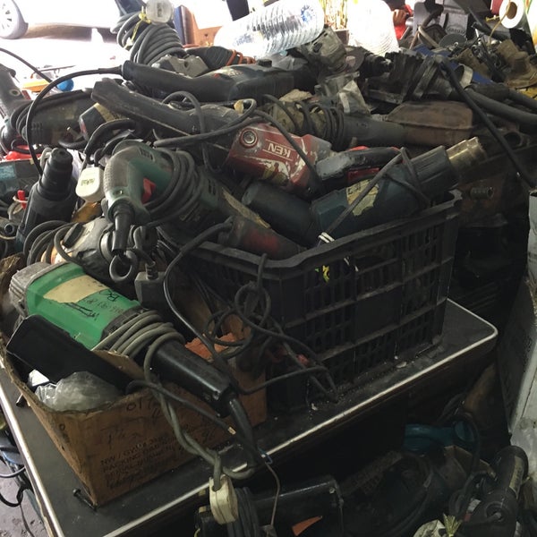 Sri Ampang Lee Motor Hardware Store