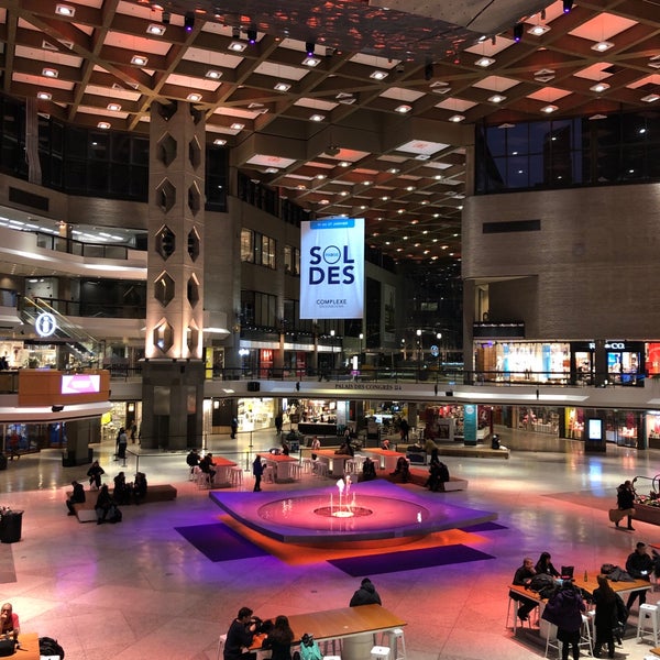 Photo taken at Complexe Desjardins by Ross M. on 1/20/2019
