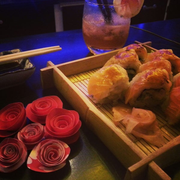 รูปภาพถ่ายที่ Social Sushi Izakaya โดย Sil เมื่อ 9/22/2014