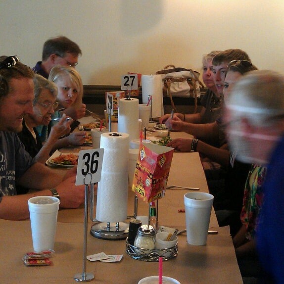 9/22/2013 tarihinde Shane S.ziyaretçi tarafından Knollas Pizza'de çekilen fotoğraf