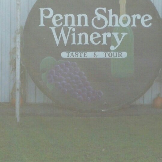 Foto scattata a Penn Shore Winery and Vineyards da Erik R. il 10/10/2015