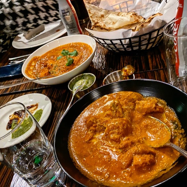 Снимок сделан в Spice Affair Beverly Hills Indian Restaurant пользователем Hala A. 1/5/2020