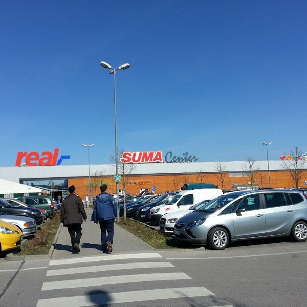 Photo taken at Kaufland by Jungyoun L. on 3/27/2014