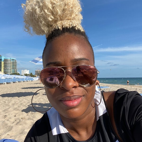 Sea Level Restaurant and Ocean Bar Hotel Bar in Fort Lauderdale