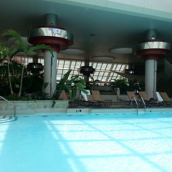 Bally's casino pool hot sale