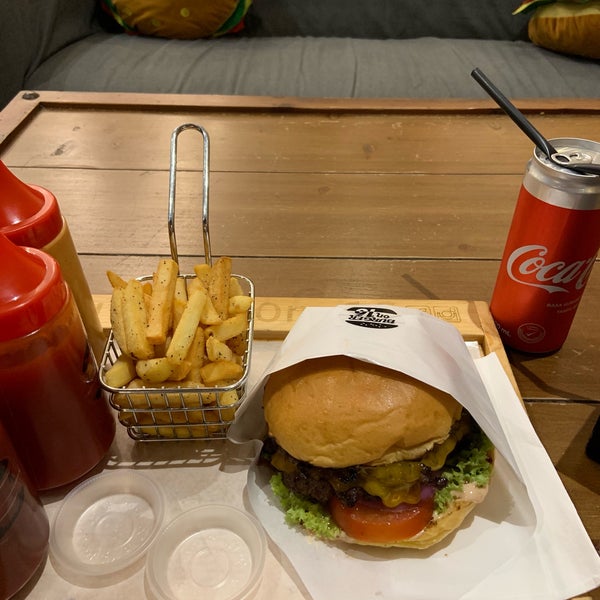 Photo taken at Burger On 16 by Faisal A on 8/29/2019