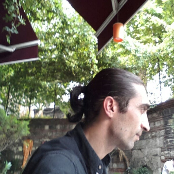 6/22/2014에 Bulent O.님이 Anatolia Restaurant İzmir Cafe Restaurant에서 찍은 사진