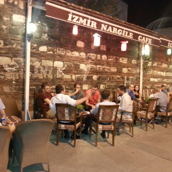 Foto diambil di Anatolia Restaurant İzmir Cafe Restaurant oleh Bulent O. pada 7/11/2014