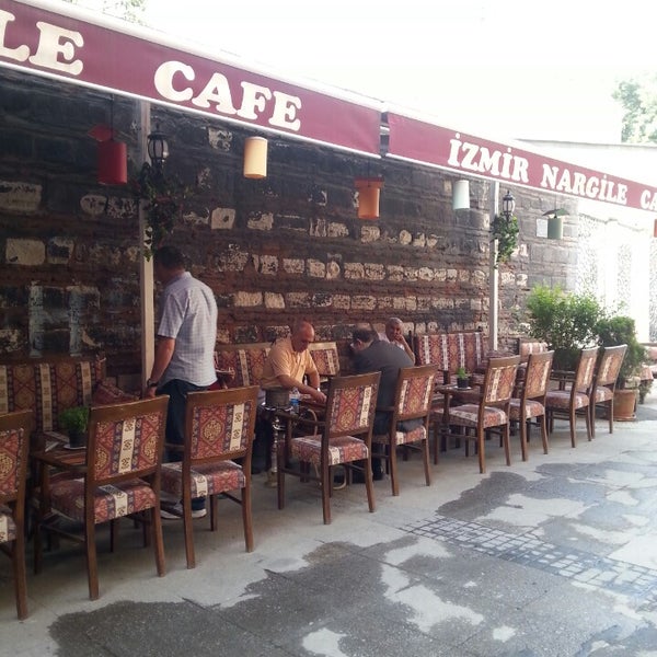 Снимок сделан в Anatolia Restaurant İzmir Cafe Restaurant пользователем Bulent O. 6/15/2014