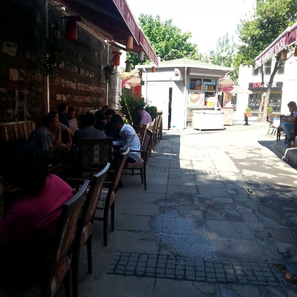 7/1/2014에 Bulent O.님이 Anatolia Restaurant İzmir Cafe Restaurant에서 찍은 사진