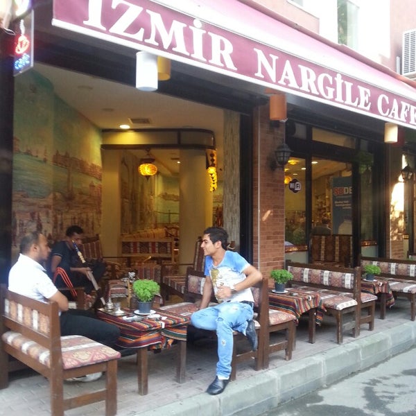 Foto tirada no(a) Anatolia Restaurant İzmir Cafe Restaurant por Bulent O. em 6/10/2014