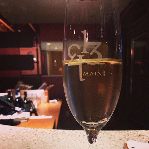 Foto tirada no(a) 1313 Main - Restaurant and Wine Bar por Layla em 12/8/2014