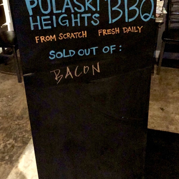 Das Foto wurde bei Pulaski Heights BBQ von alison b. am 11/8/2018 aufgenommen
