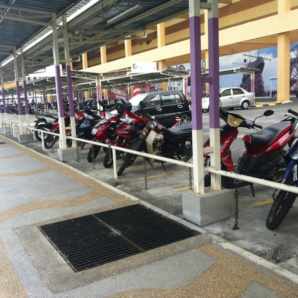 Parking Motor Aeon Bandar Raya Melaka Melaka