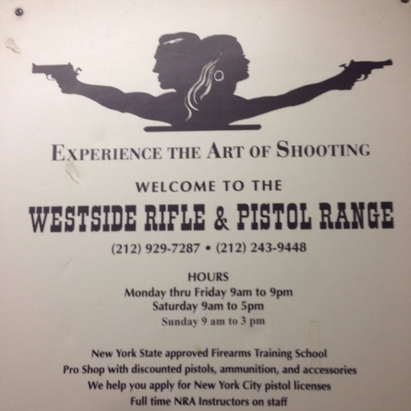 10/18/2014 tarihinde Courtney N.ziyaretçi tarafından West Side Rifle &amp; Pistol Range'de çekilen fotoğraf