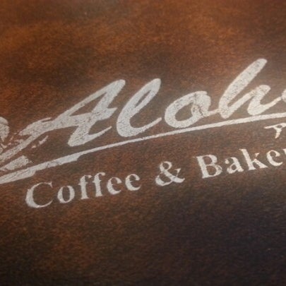 Photo prise au Aloha Coffee &amp; Bakery - Desde 2.003. par Renato F. le10/24/2012