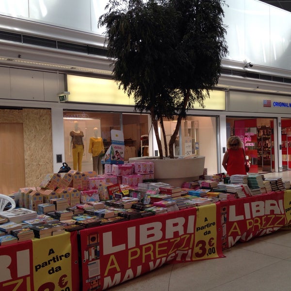 Centro Commerciale Vialarga San Vitale Bologna, EmiliaRomagna