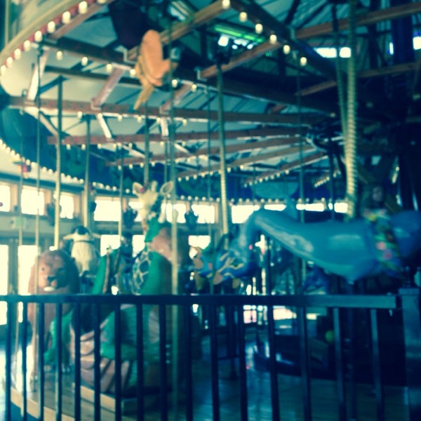 Photo prise au Carousel Of Happiness par Bethany K. le3/23/2014