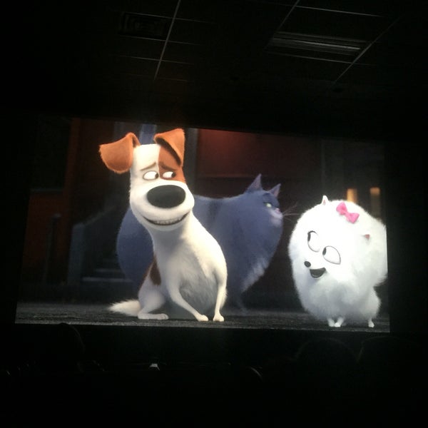 Welden Theatre Indie Movie Theater in Saint Albans