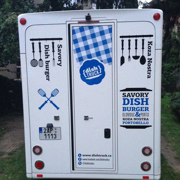 รูปภาพถ่ายที่ Dish truck โดย Dish group เมื่อ 9/4/2013