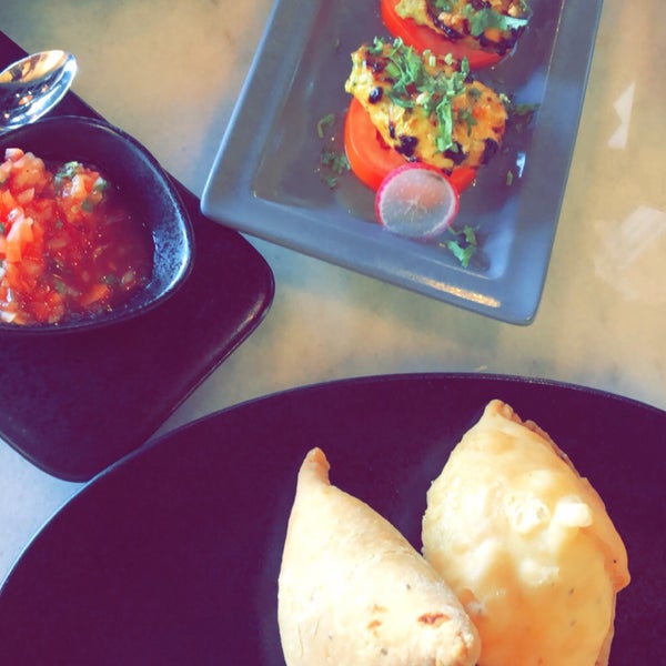Photos At The Yellow Chilli الملك فيصل 2 Tips