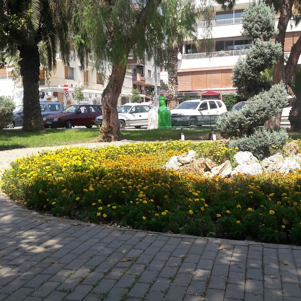 Морской сад бургас. Море парк киров горки. Морпорт сочи. Парк небо. Мор парк.