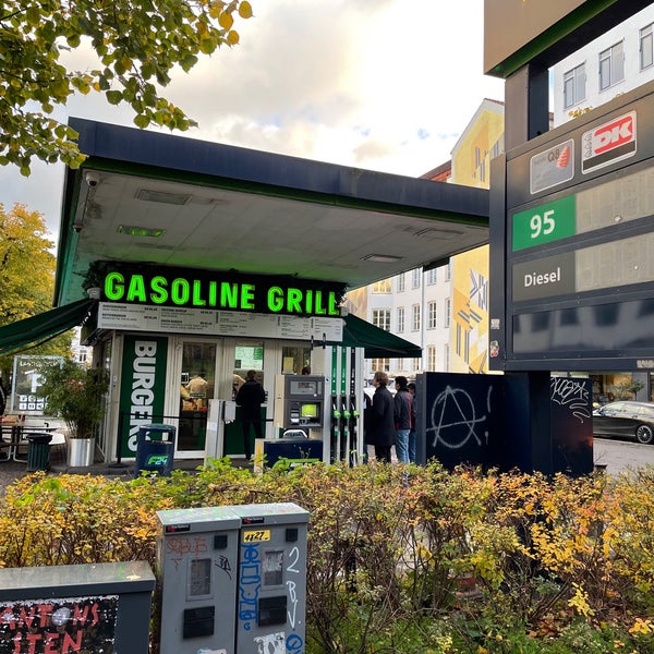 Foto tirada no(a) Gasoline Grill por Sybolt d. em 10/21/2021