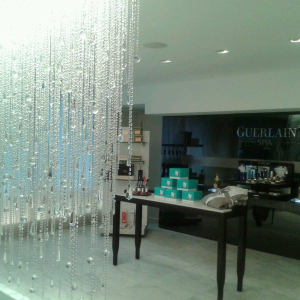 รูปภาพถ่ายที่ Guerlain Spa At The Waldorf Astoria โดย Marilyn T. เมื่อ 2/25/2014