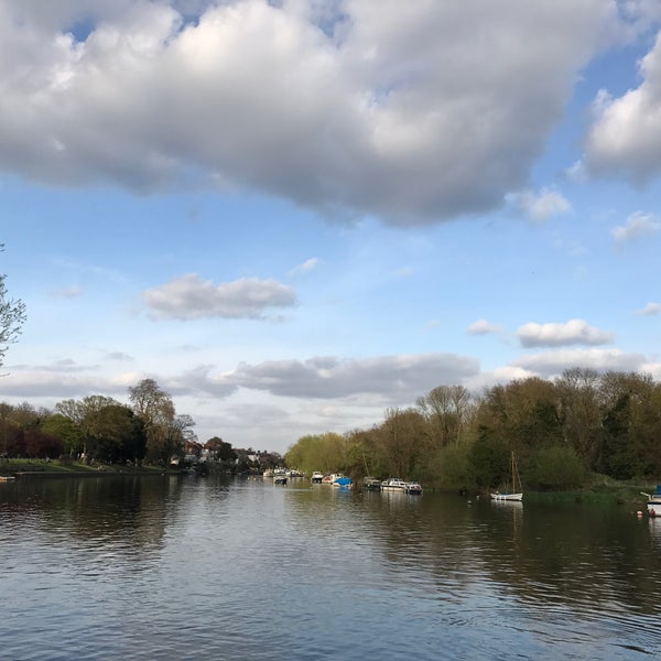 Sunbury On Thames 5 tips from 421 visitors