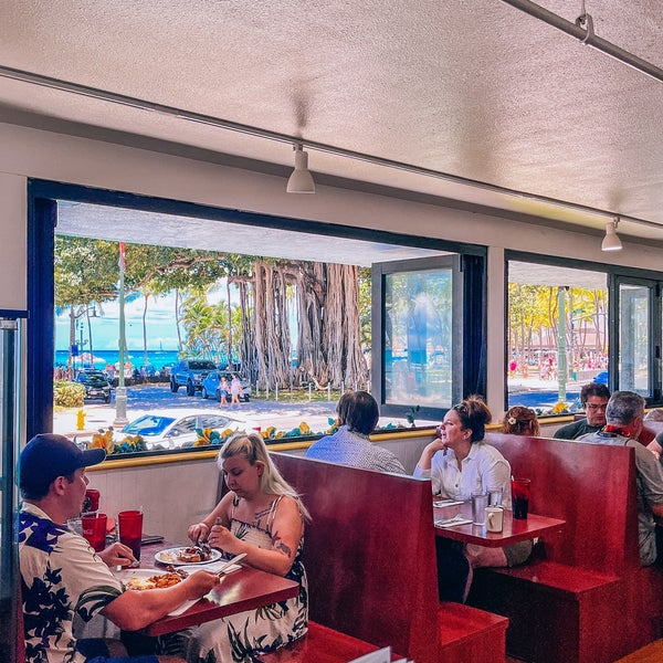 Eggs ‘n Things Waikiki Beach “Eggspress” Waikiki Honolulu, HI