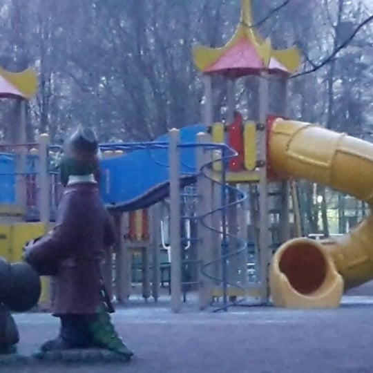 поделки на детскую площадку. детская площадка крокодил. горка на детскую площадку крокодил. скамейка детская "крокодил", код 002409. скамейка детская "крокодил" 002409.