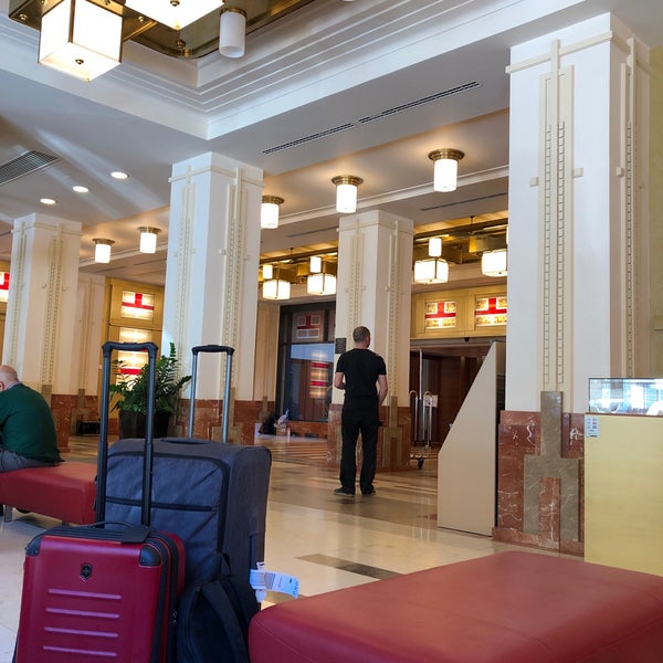 10/31/2018 tarihinde Duncan G.ziyaretçi tarafından Hotel Majestic Plaza'de çekilen fotoğraf