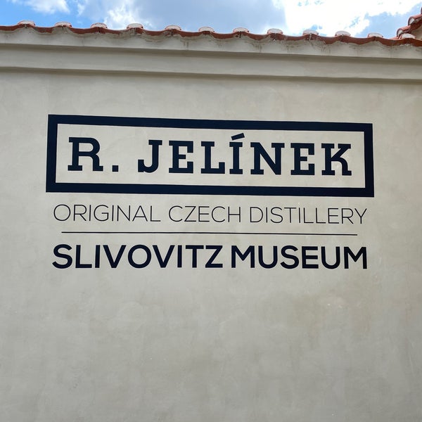 Foto tirada no(a) Slivovitz Museum R. JELÍNEK por Duncan G. em 6/23/2020