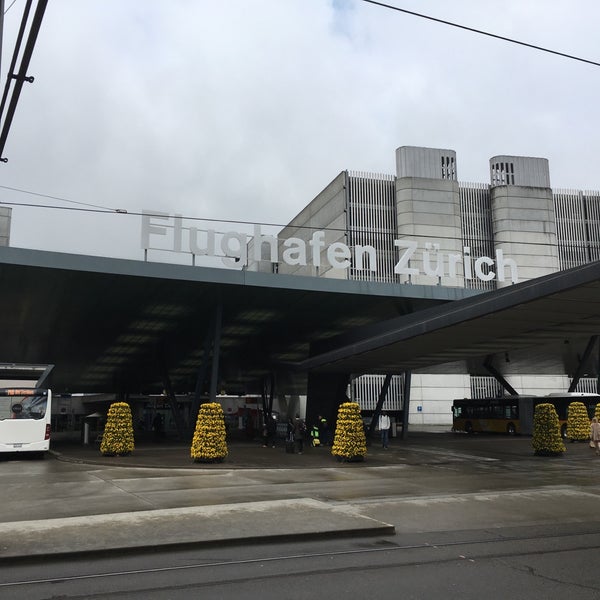 Photo prise au Aéroport de Zurich (ZRH) par Duncan G. le4/16/2018