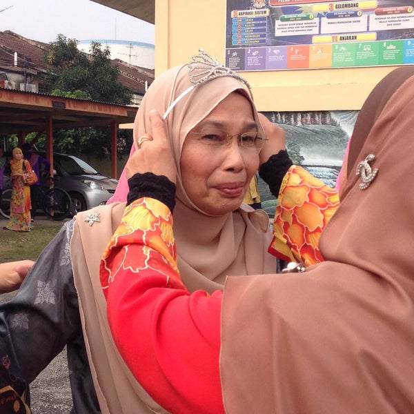 Photos at SMK Pandan Jaya - 6 tips