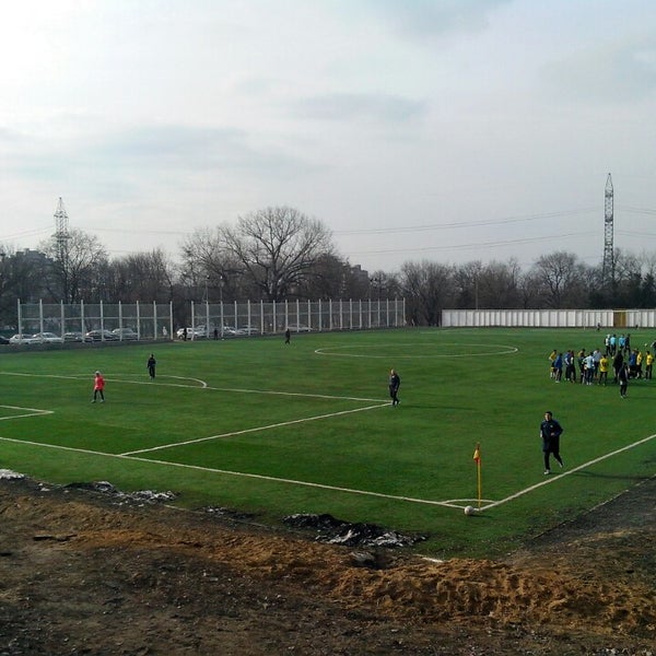 Футбольное поле Марьинский парк