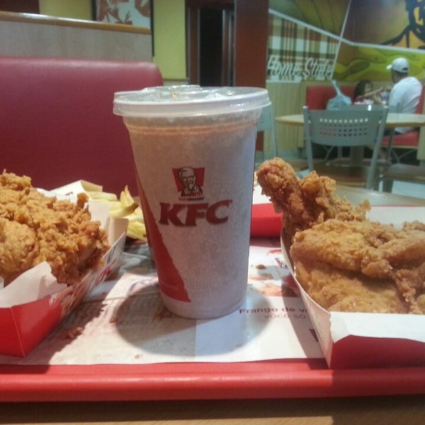 9/7/2014 tarihinde Tallita P.ziyaretçi tarafından KFC'de çekilen fotoğraf
