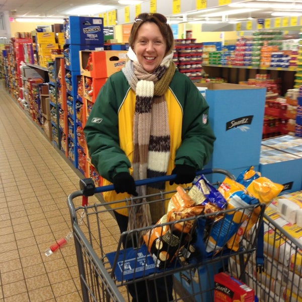 ALDI 2310 S Kensington Dr