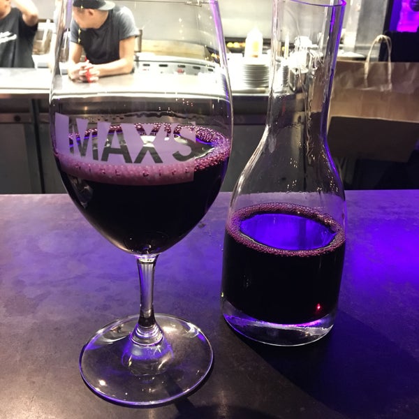 Photo taken at MAX&#39;s Wine Dive Austin by Tomoyo H. on 3/12/2017
