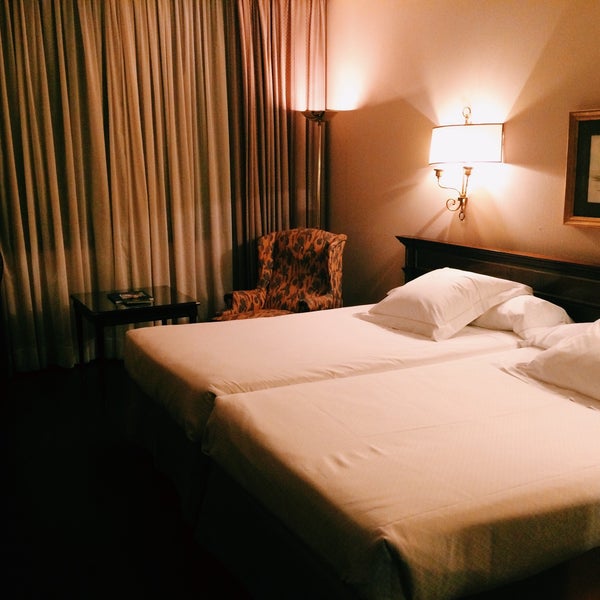 Das Foto wurde bei Hotel Miguel Ángel von Maru V. am 5/17/2015 aufgenommen