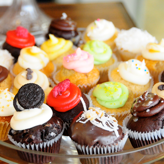 9/5/2013 tarihinde Sweet! Bakery &amp; Tea Houseziyaretçi tarafından Sweet! Bakery &amp; Tea House'de çekilen fotoğraf